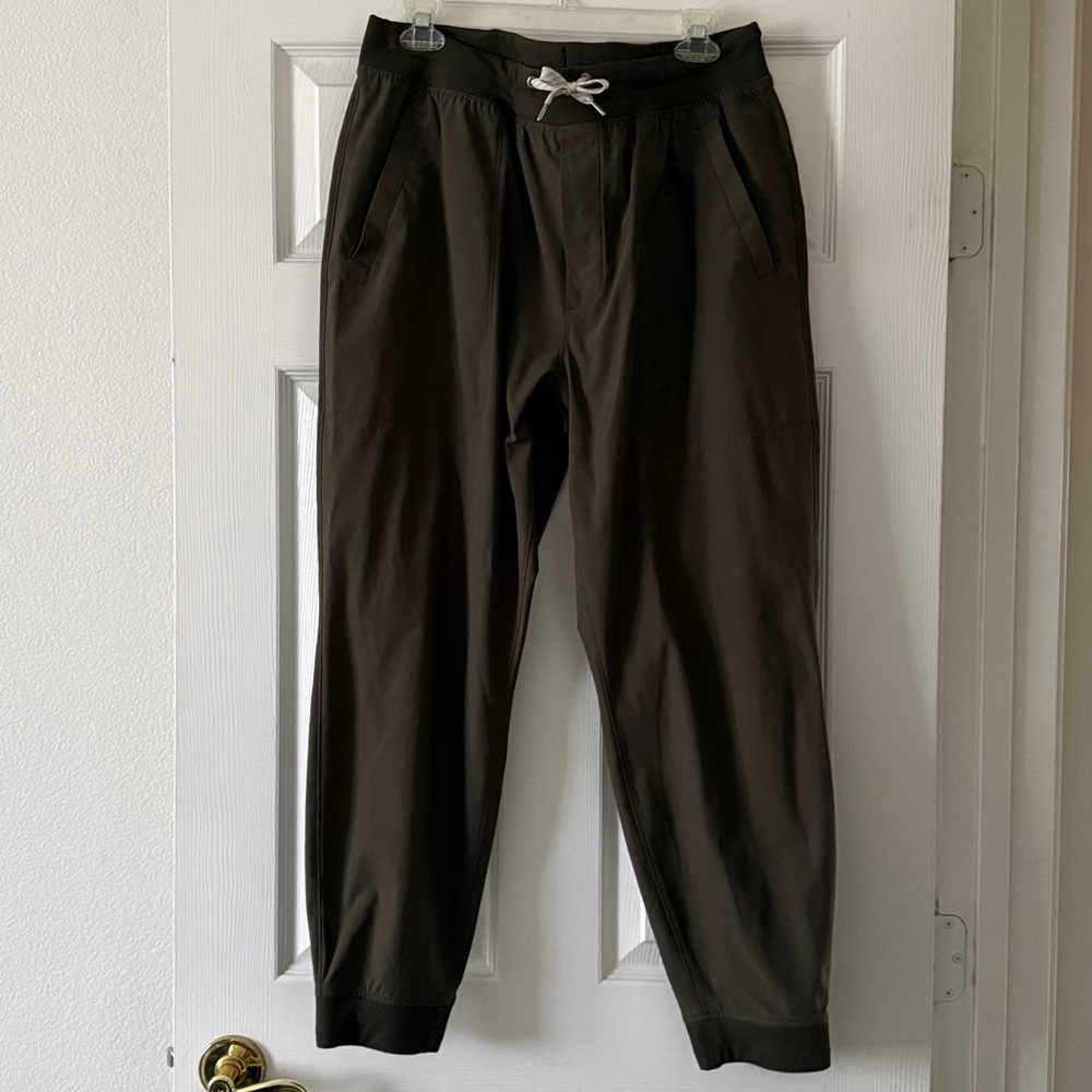 Vuori Olive Green Meta Joggers Size XXL